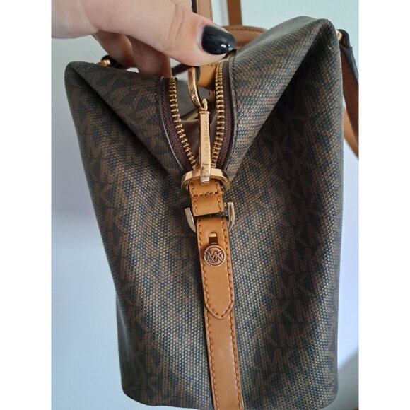 Michael Kors Beck Medium Logo Satchel - Picture 5 of 9